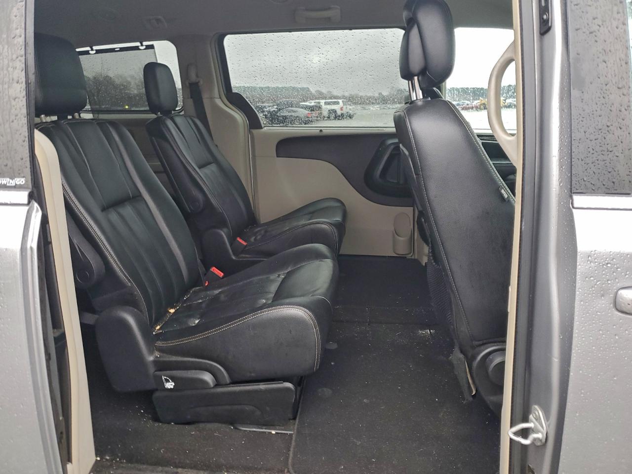 CHRYSLER TOWN & COUNTRY TOURING