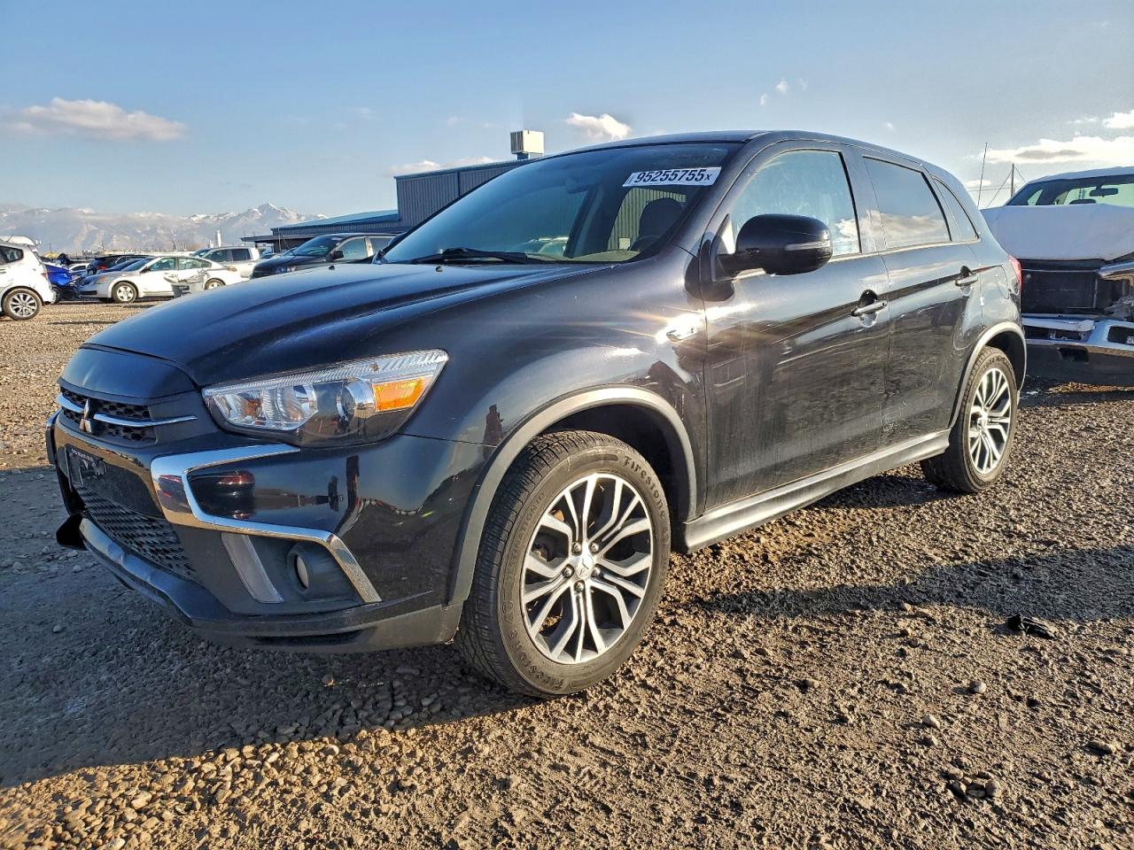 MITSUBISHI OUTLANDER ES