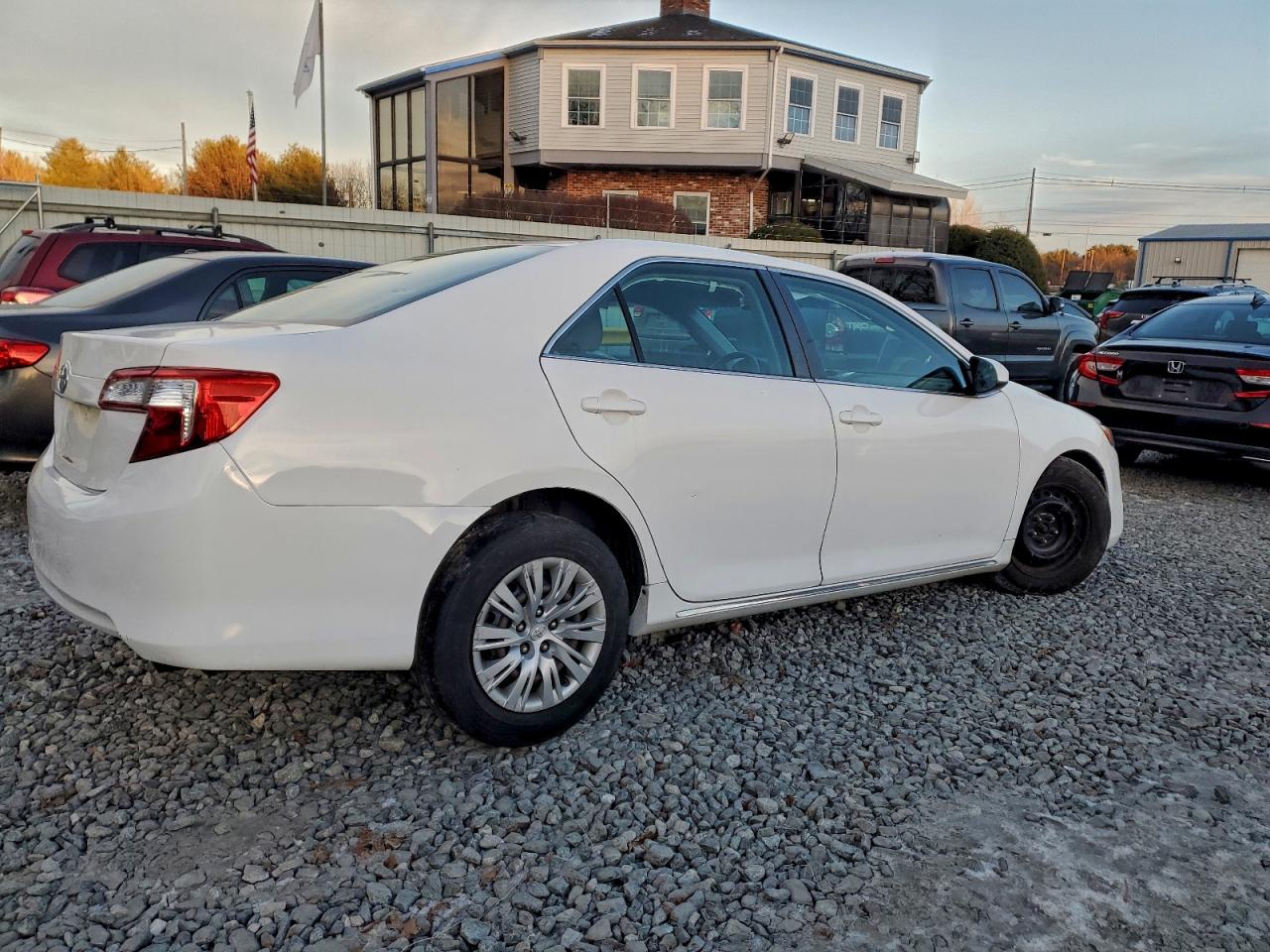 TOYOTA CAMRY L