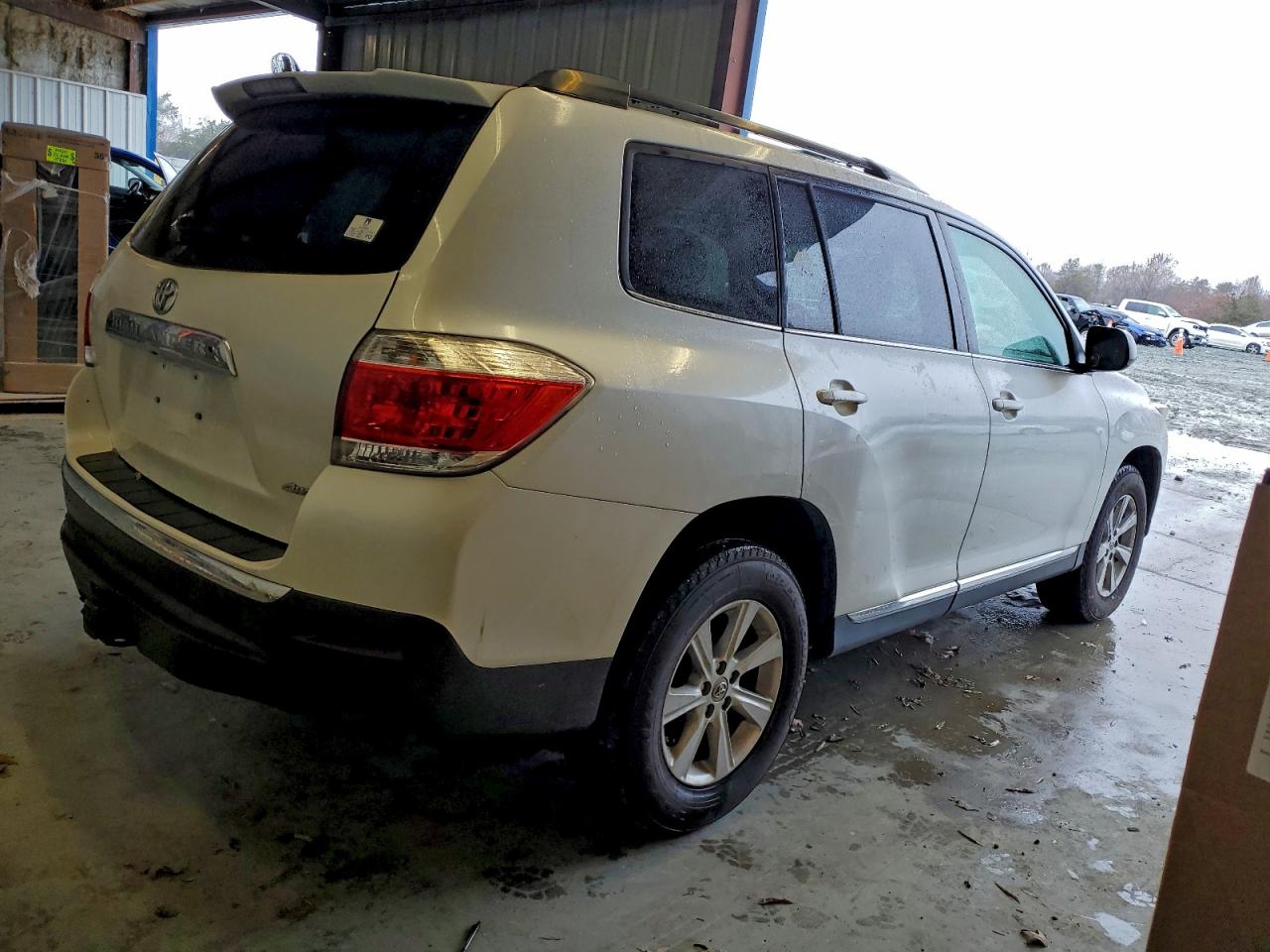 TOYOTA HIGHLANDER BASE