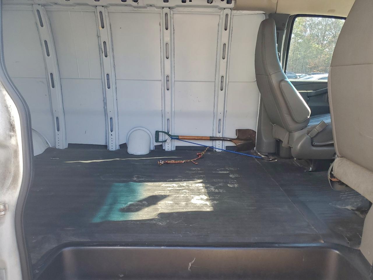 CHEVROLET EXPRESS 25