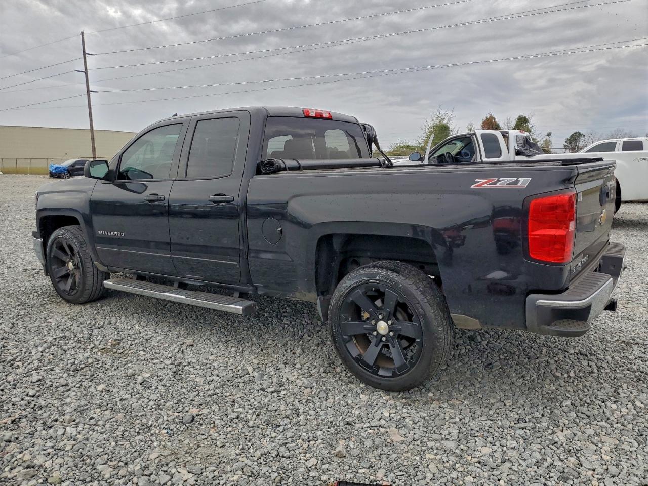 CHEVROLET SILVERADO C1500 LT