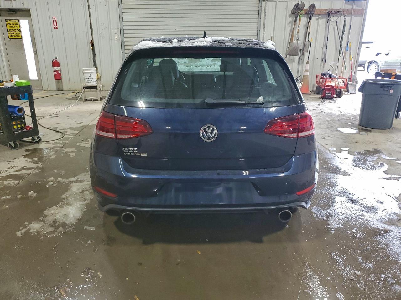 VOLKSWAGEN GOLF GTI S