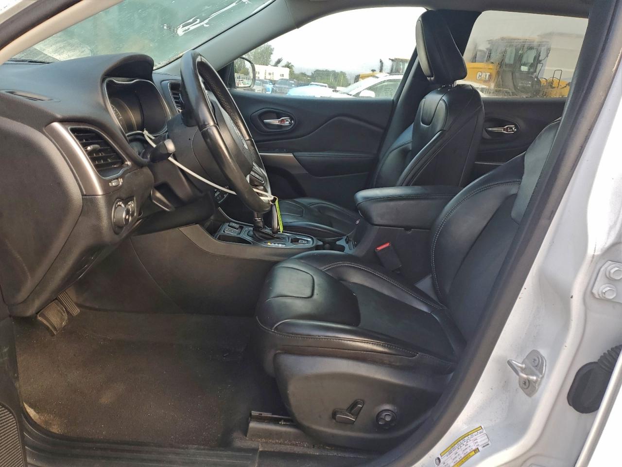 JEEP GRAND CHEROKEE LATITUDE PLUS