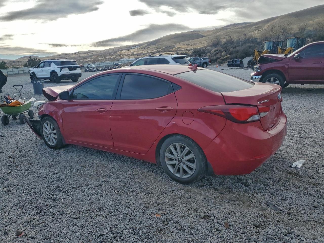 HYUNDAI ELANTRA SE