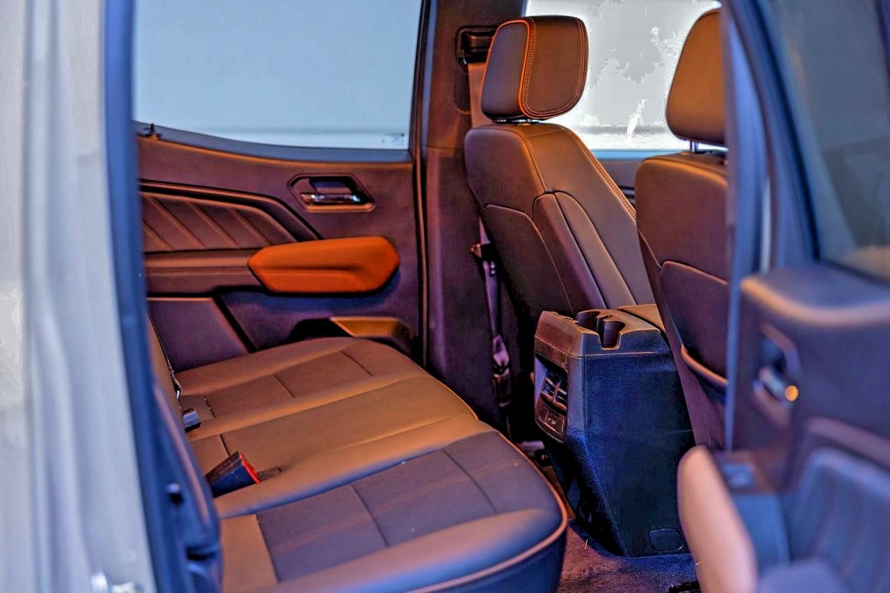 Lot #3308279226 2024 GMC CANYON AT4