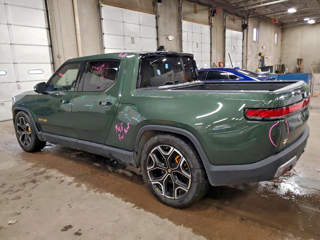 RIVIAN R1T LAUNCH EDITION