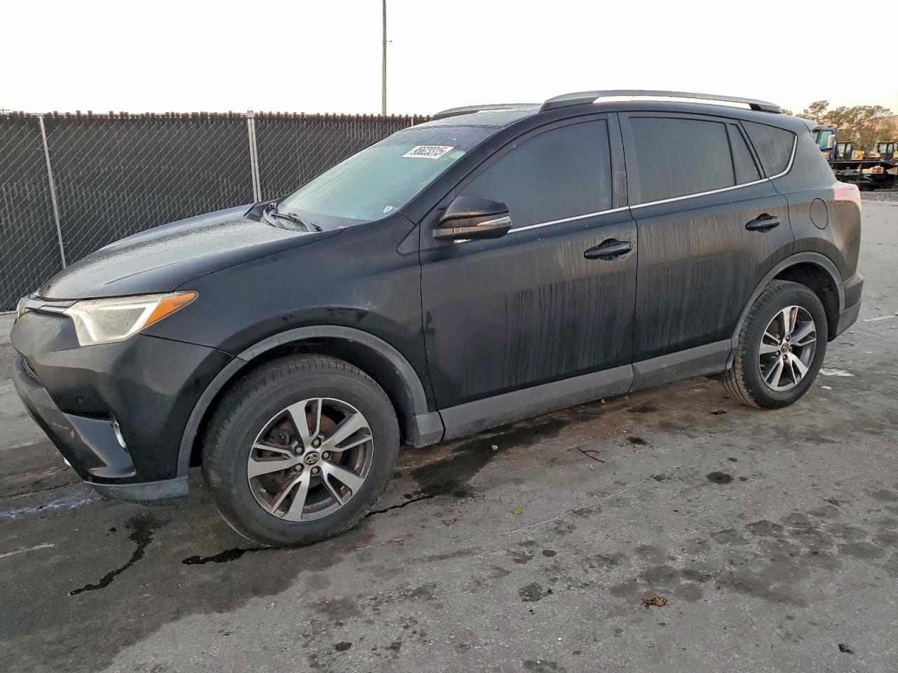 TOYOTA RAV4 XLE