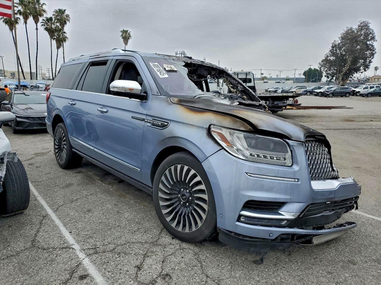 LINCOLN NAVIGATOR L BLACK LABEL