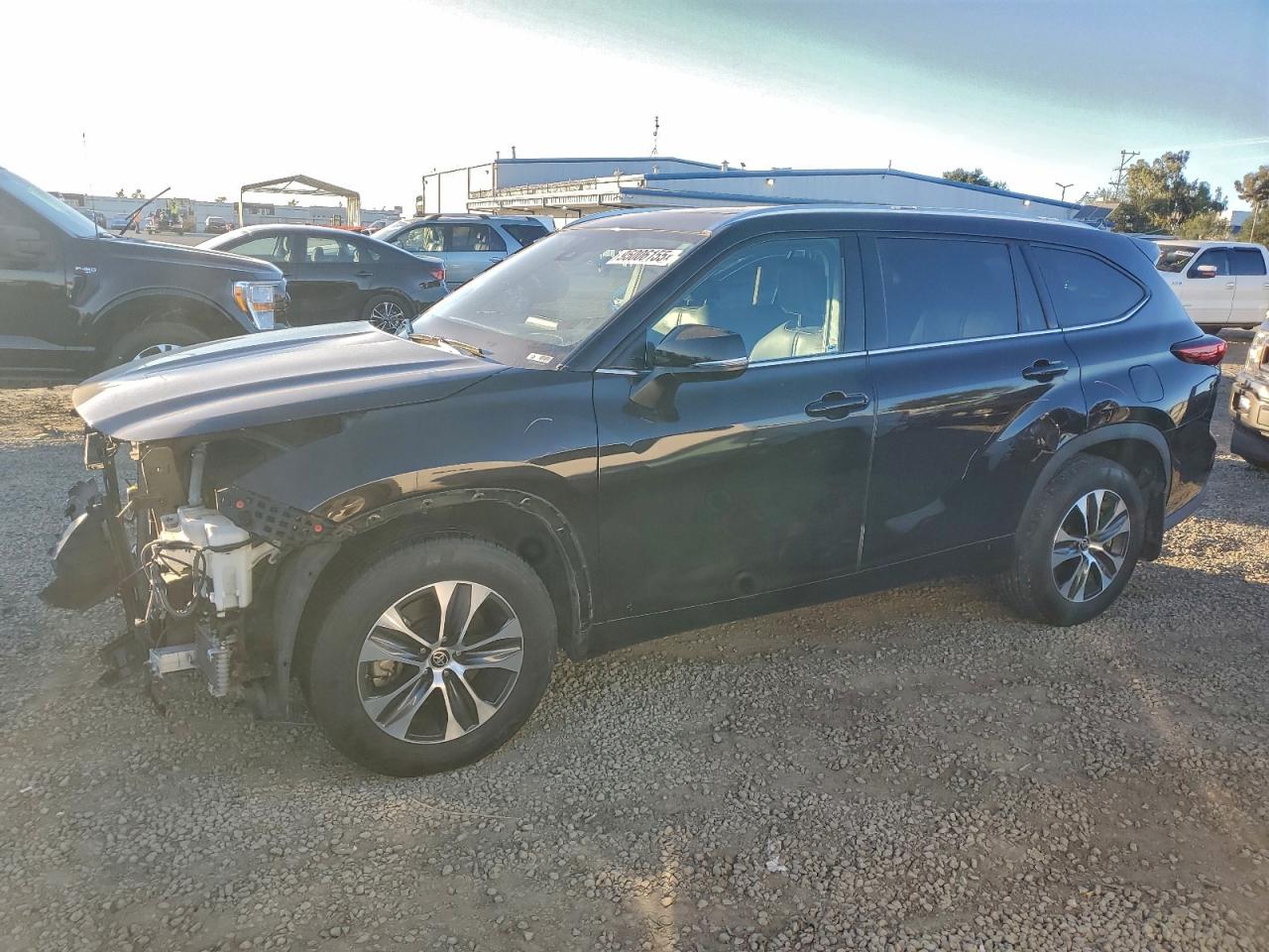 TOYOTA HIGHLANDER XLE