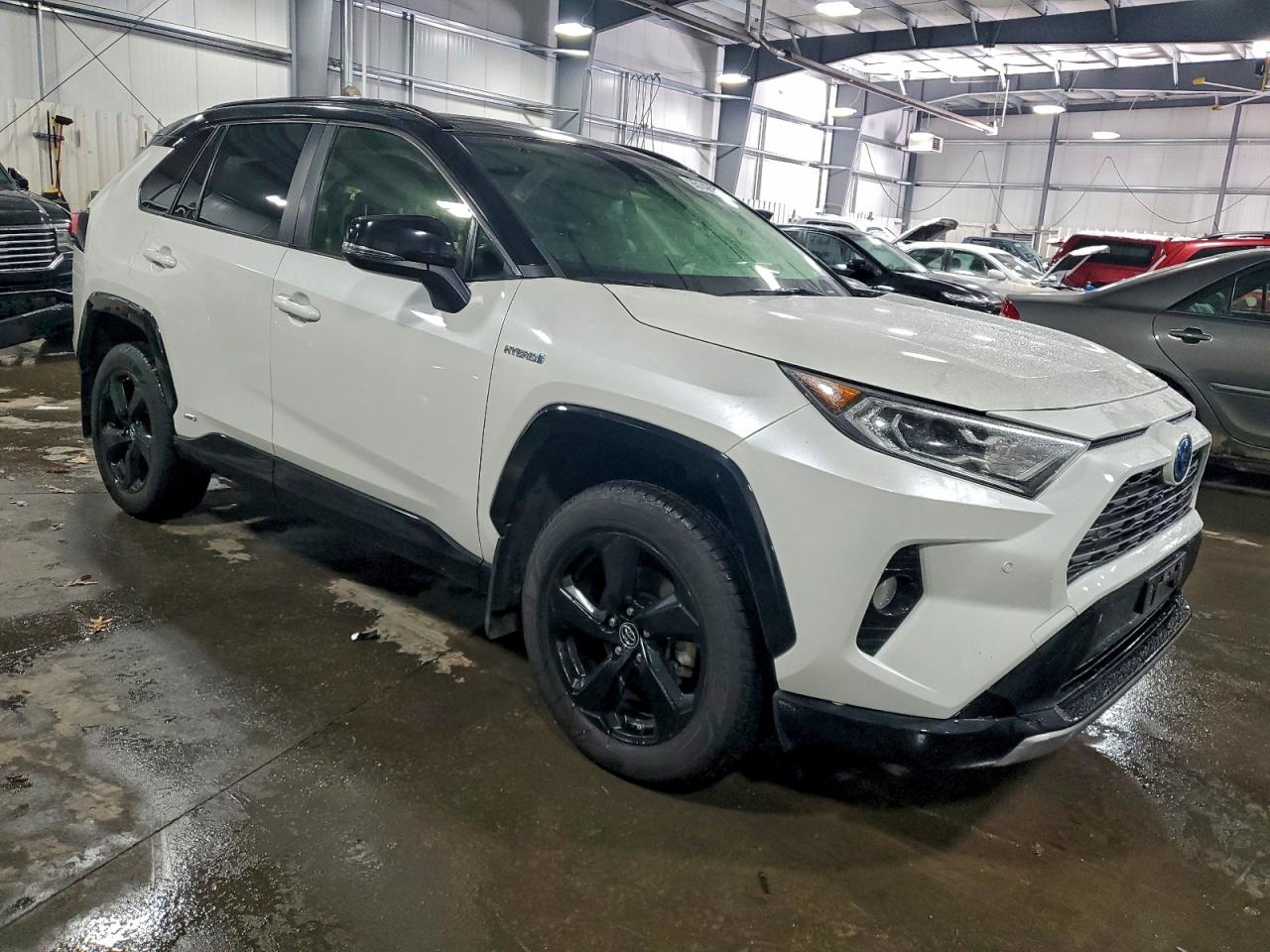 TOYOTA RAV4 XSE
