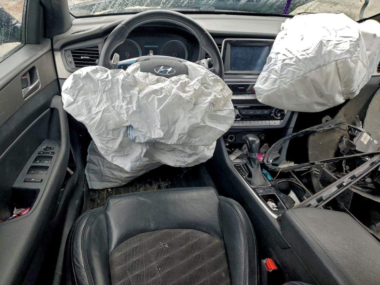 HYUNDAI SONATA SPORT