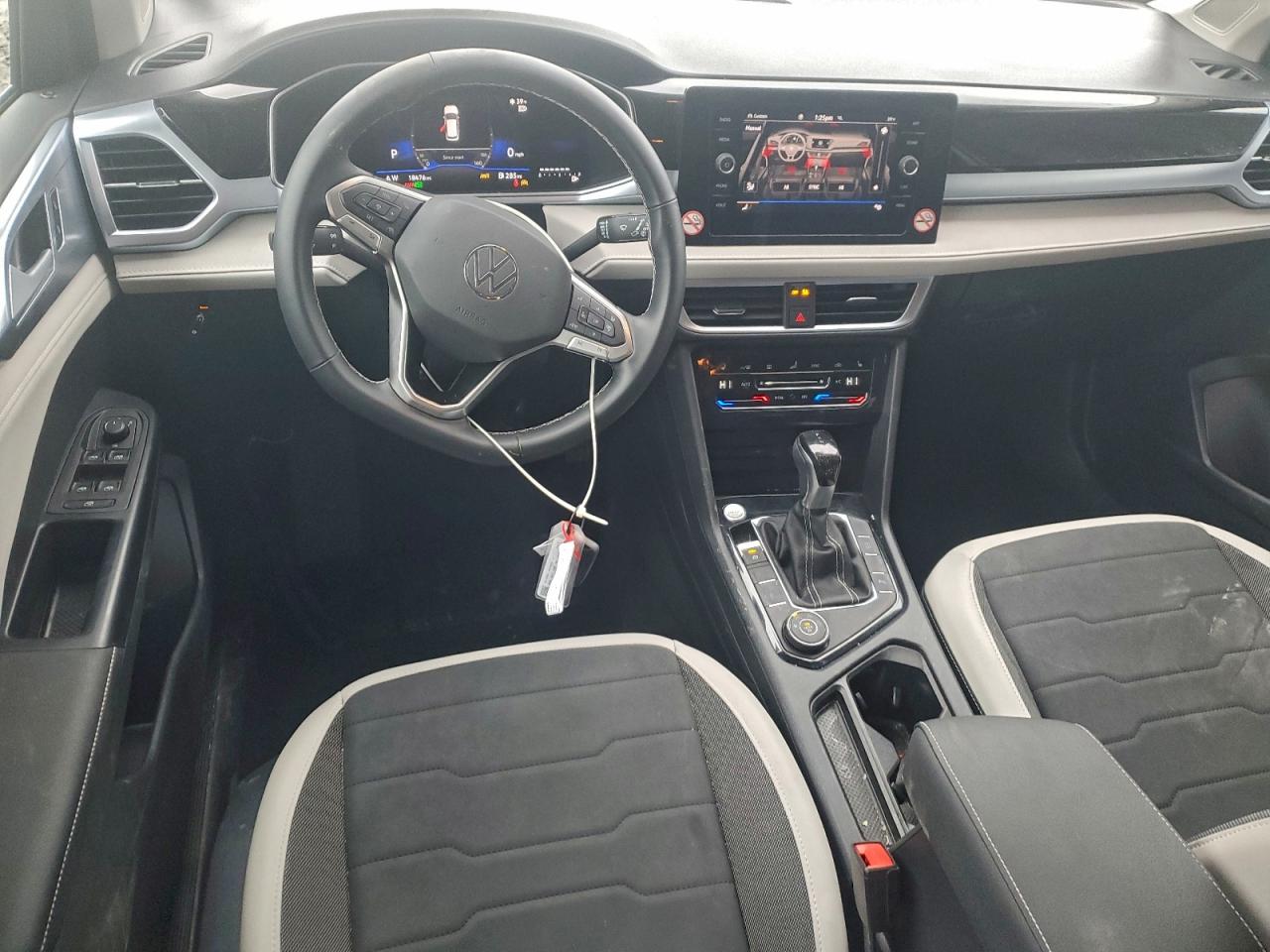 Lot #3304961996 2025 VOLKSWAGEN TAOS SE