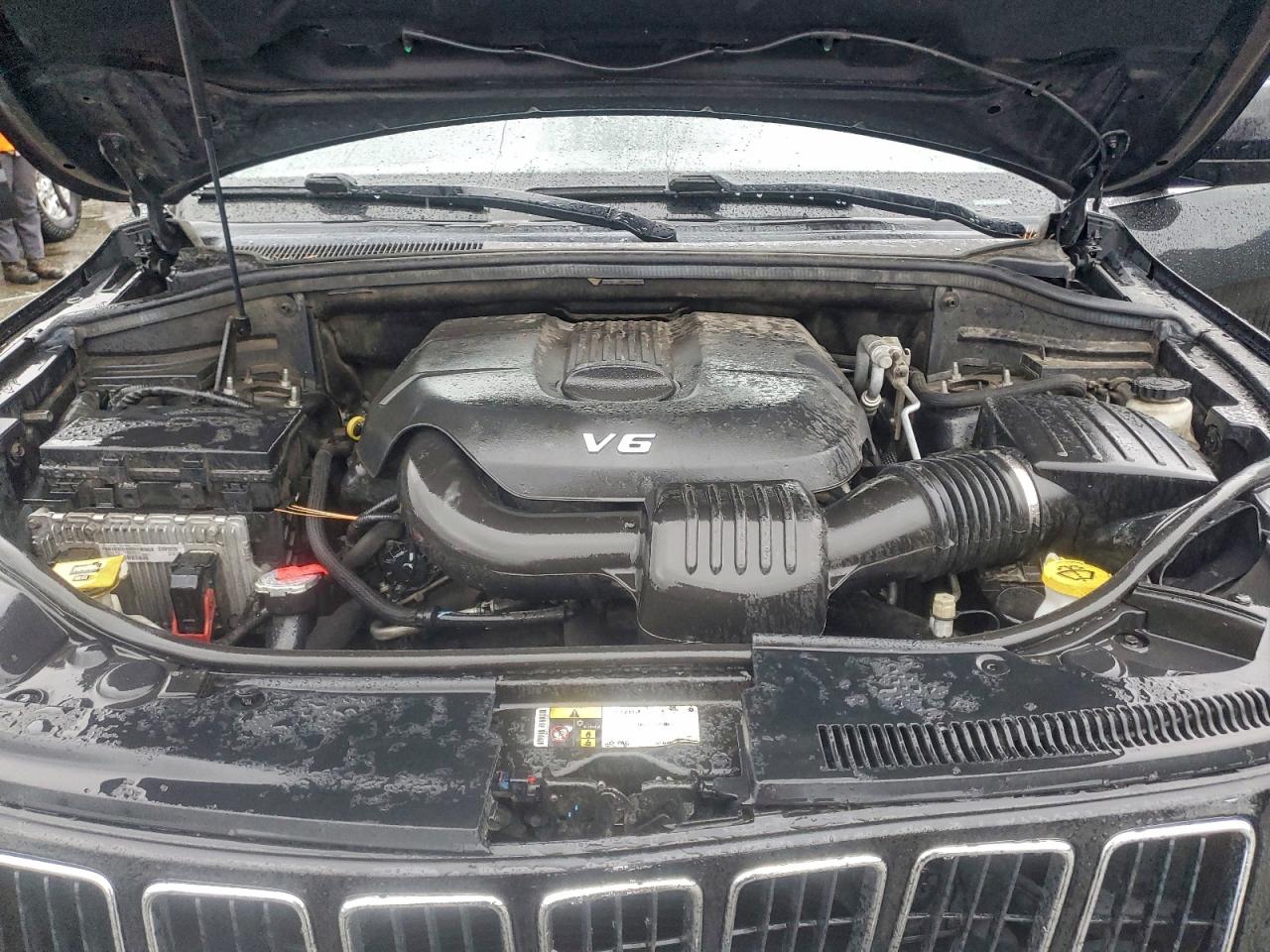 JEEP GRAND CHEROKEE LAREDO