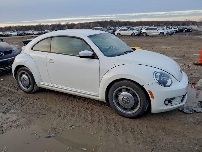 2014 VOLKSWAGEN BEETLE #3309476569