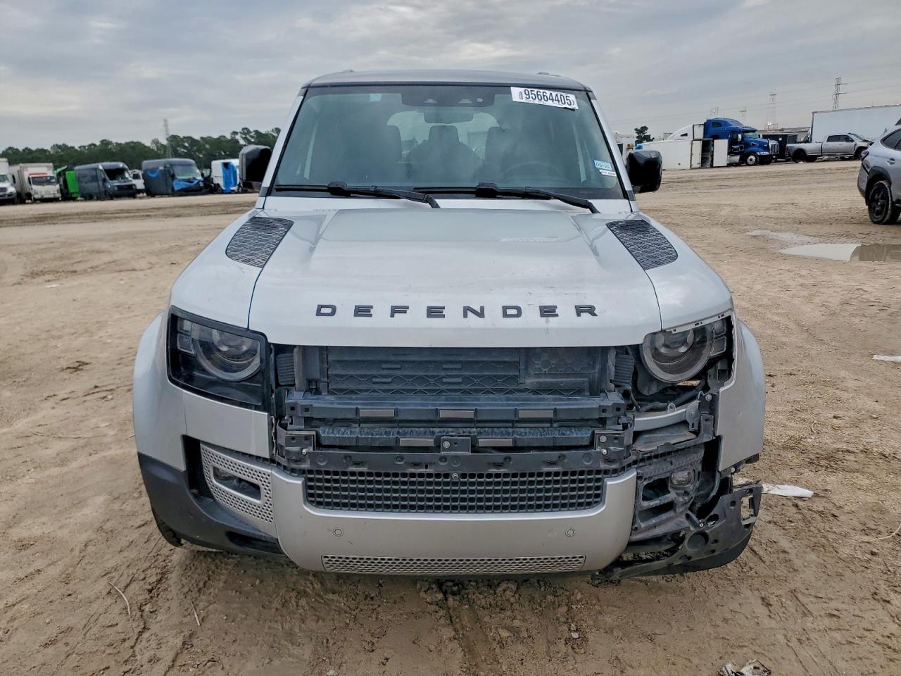 LAND ROVER DEFENDER 110 1ST EDITION