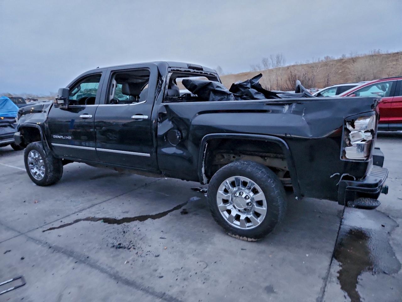 GMC SIERRA K2500 DENALI