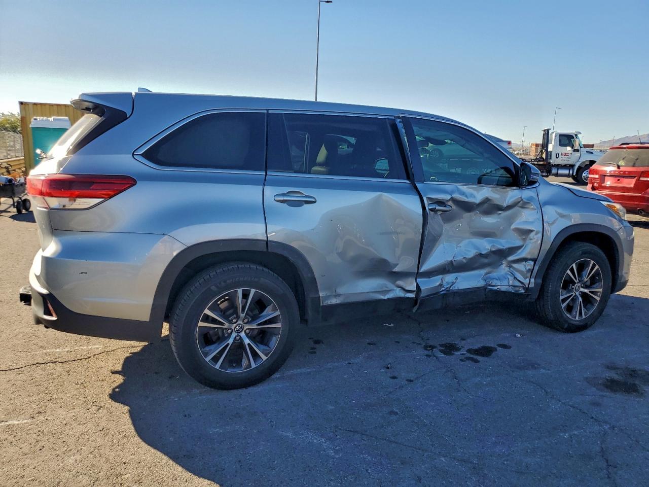 TOYOTA HIGHLANDER LE