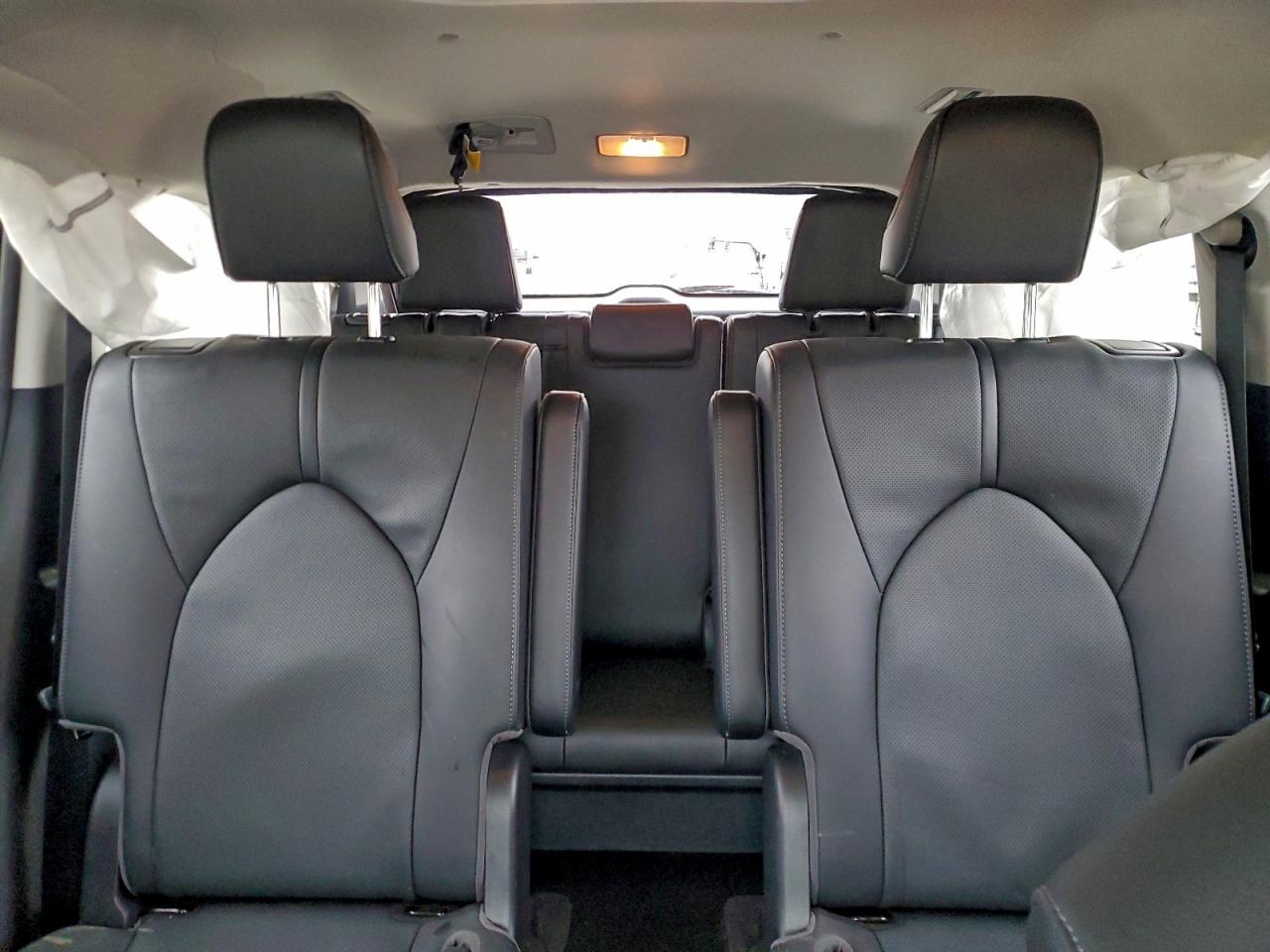 TOYOTA HIGHLANDER LIMITED