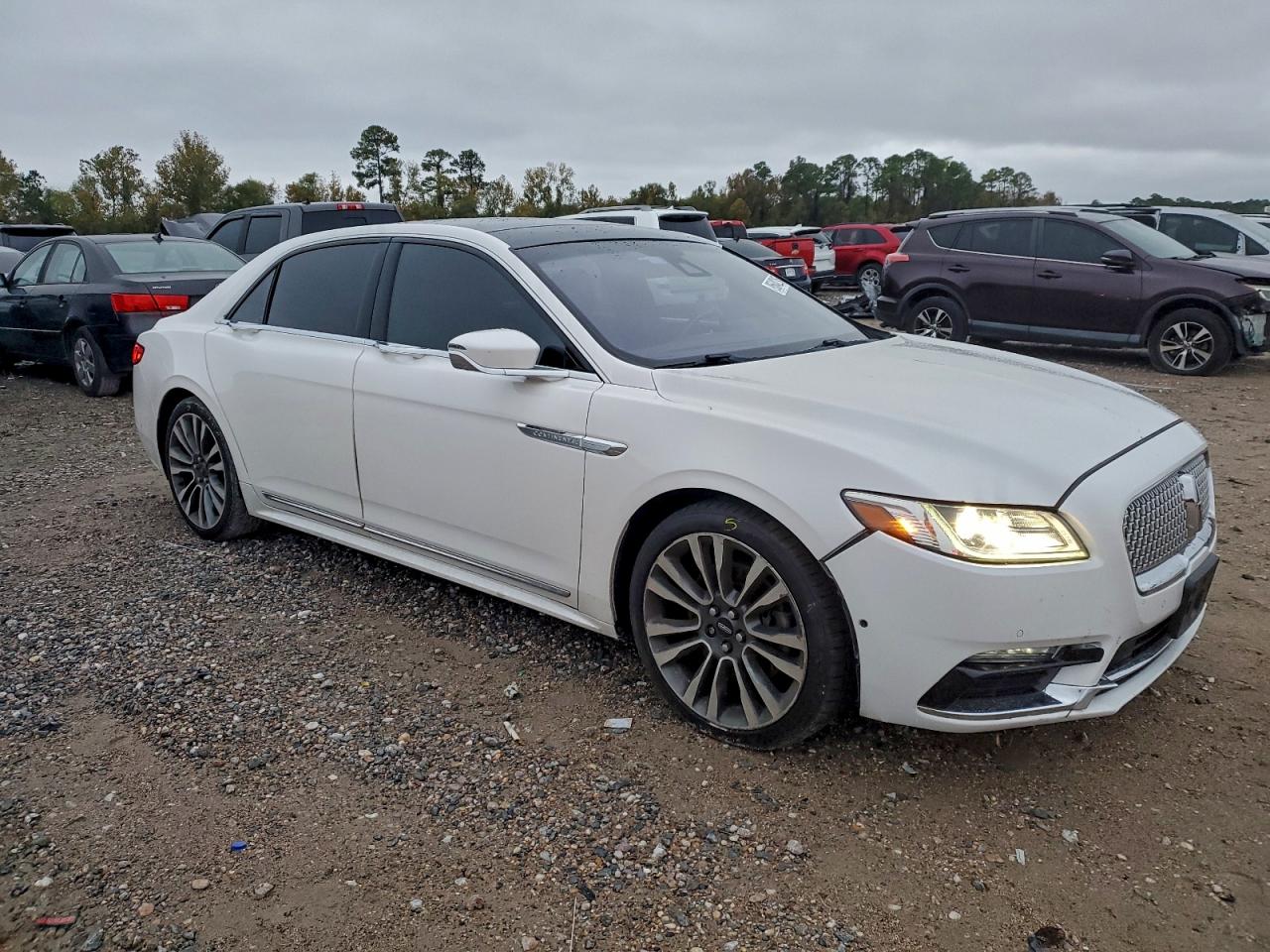 LINCOLN CONTINENTAL RESERVE