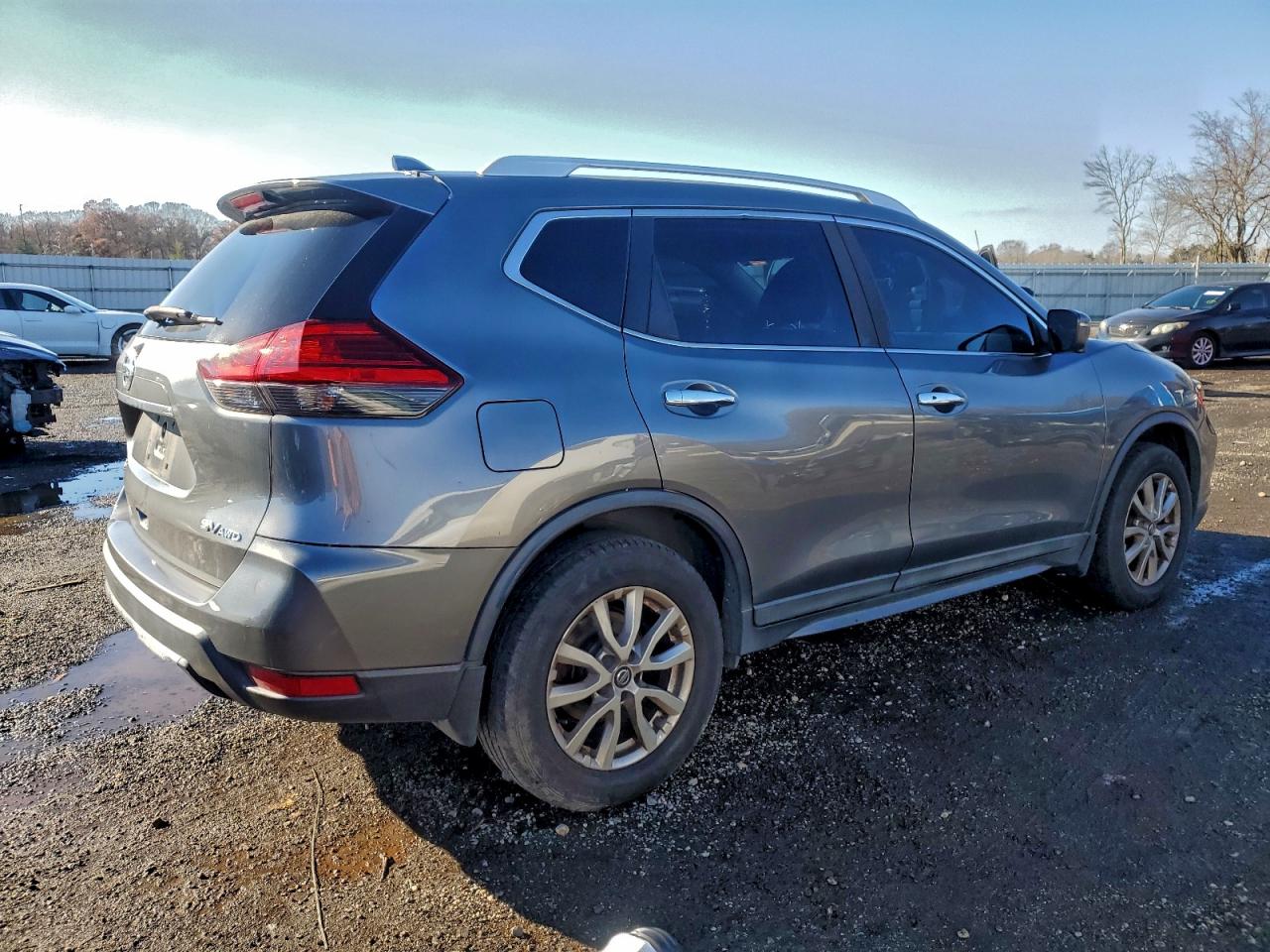 NISSAN ROGUE SV