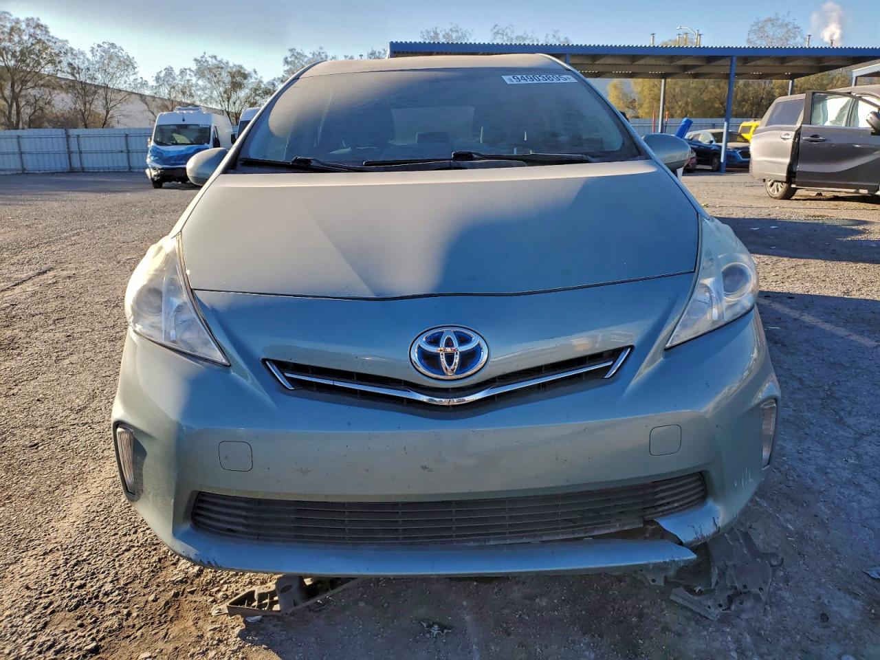 TOYOTA PRIUS V