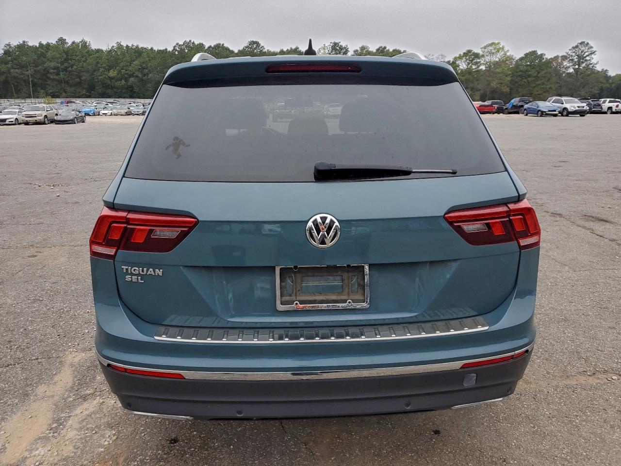 VOLKSWAGEN TIGUAN SE