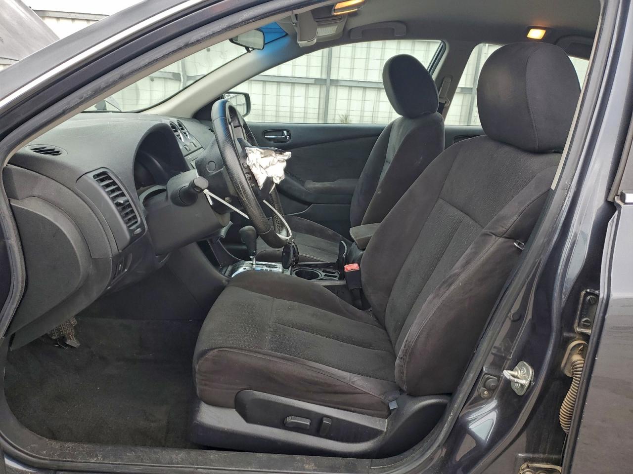 NISSAN ALTIMA BASE