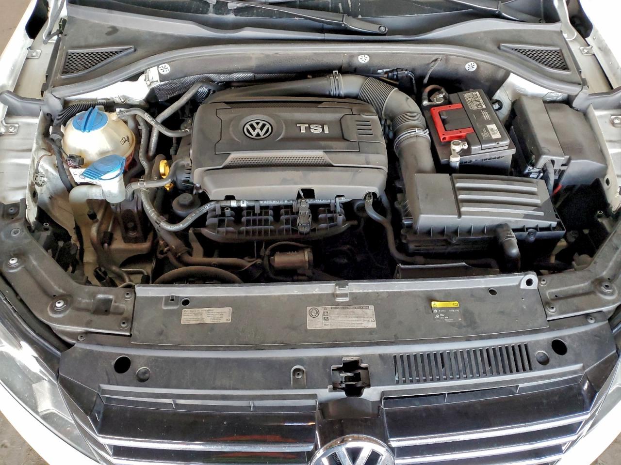 VOLKSWAGEN PASSAT S