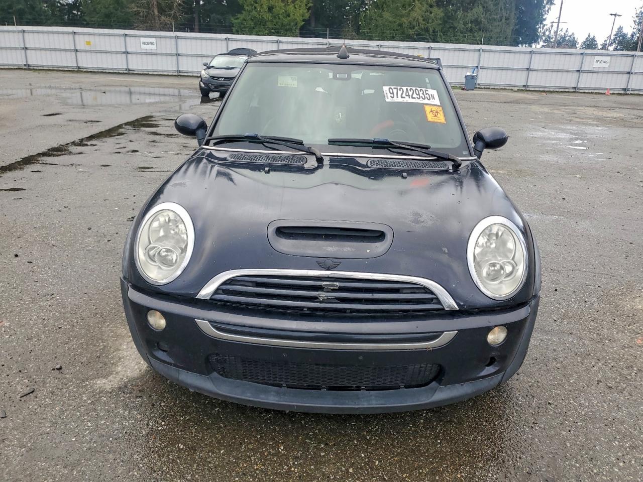 Lot #3315904082 2006 MINI COOPER S
