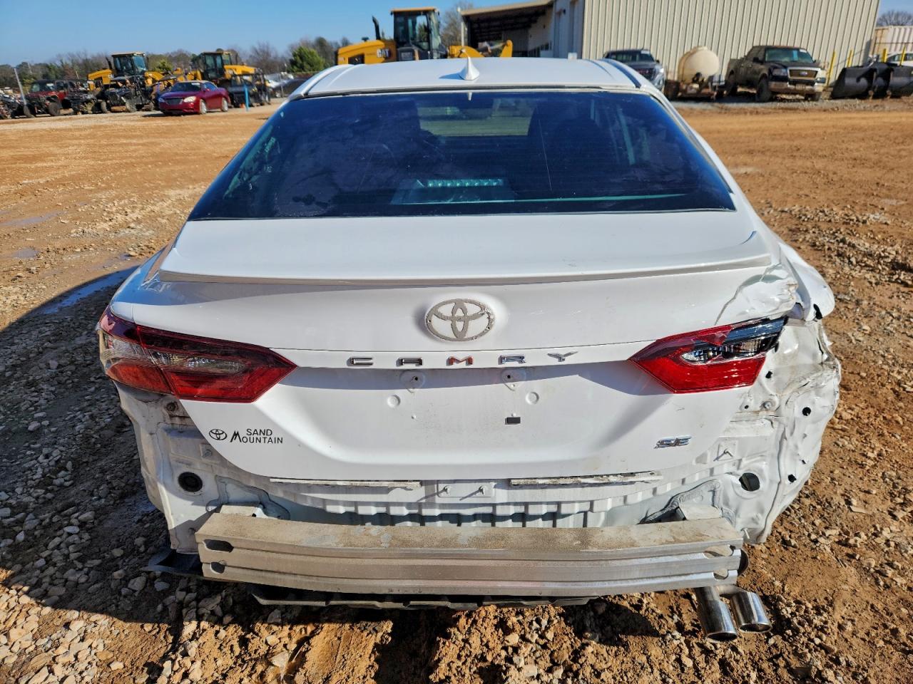 TOYOTA CAMRY SE NIGHT SHADE