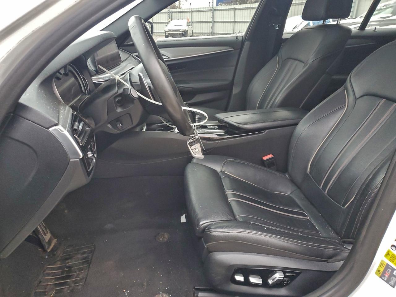 Lot #3315985126 2019 BMW 530E