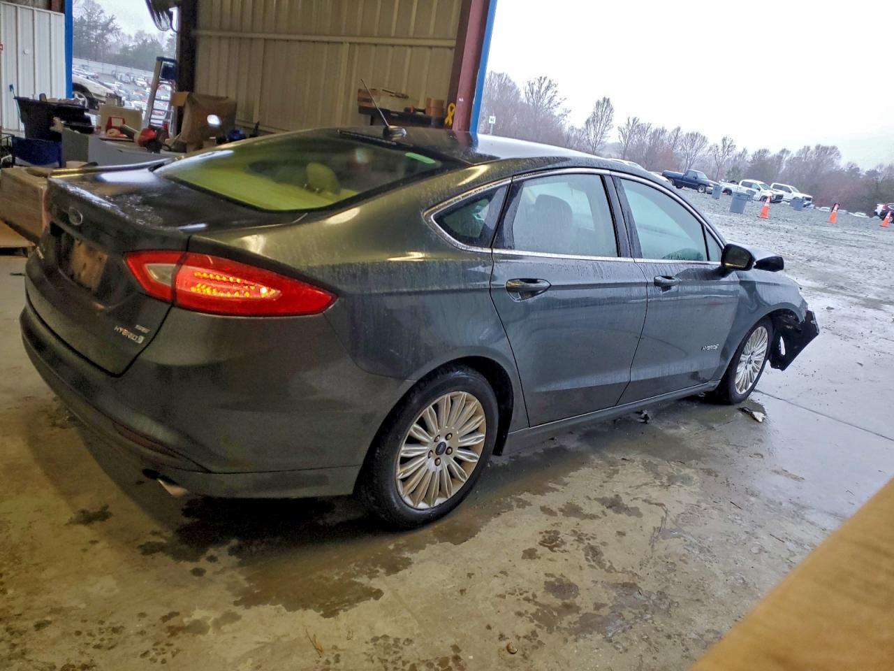 FORD FUSION SE HYBRID