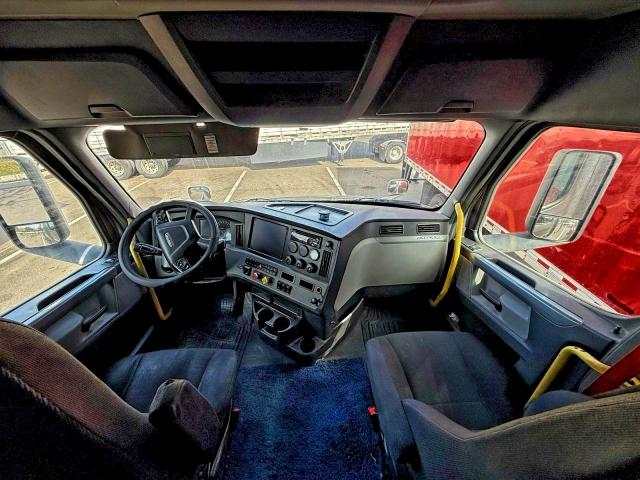 2019 FREIGHTLINER CASCADIA 126 #3304523470