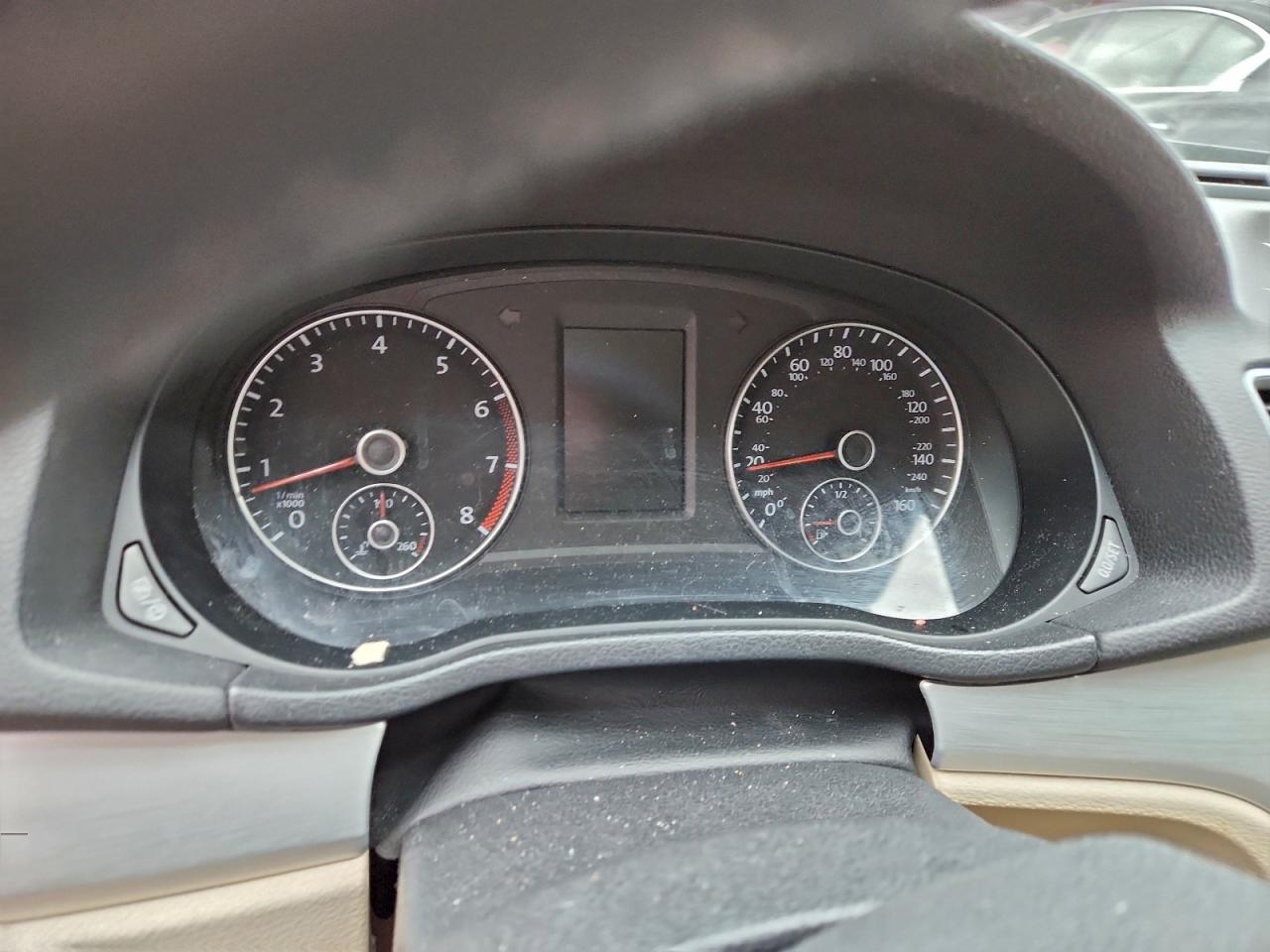 Lot #3311690309 2013 VOLKSWAGEN PASSAT SE