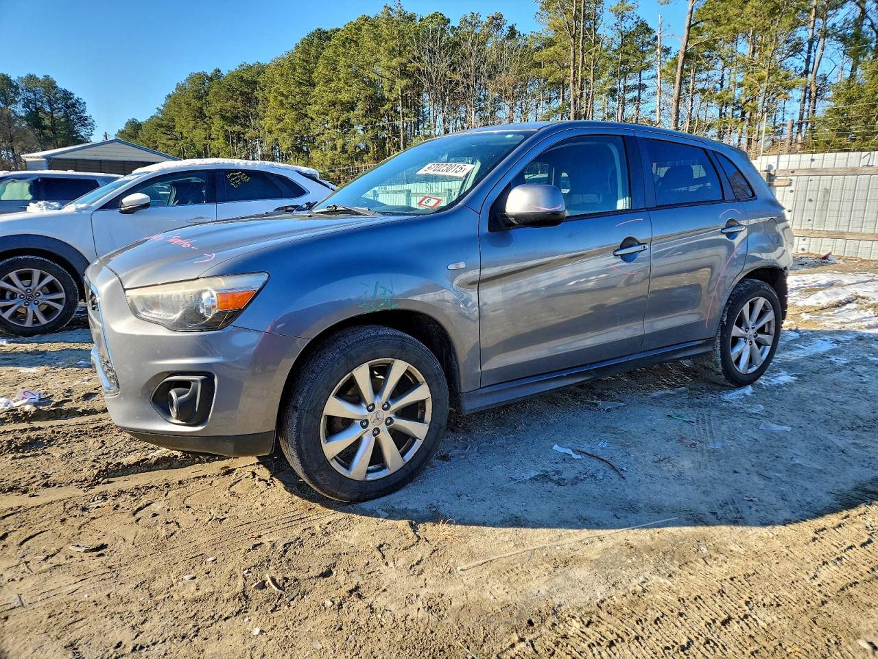 MITSUBISHI OUTLANDER ES