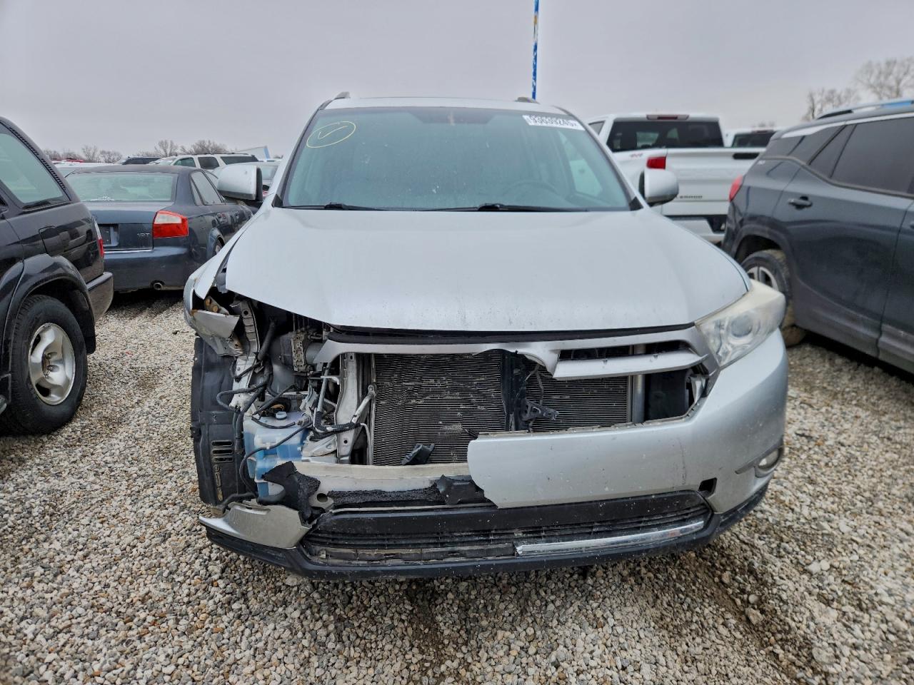 Lot #3308252160 2013 TOYOTA HIGHLANDER