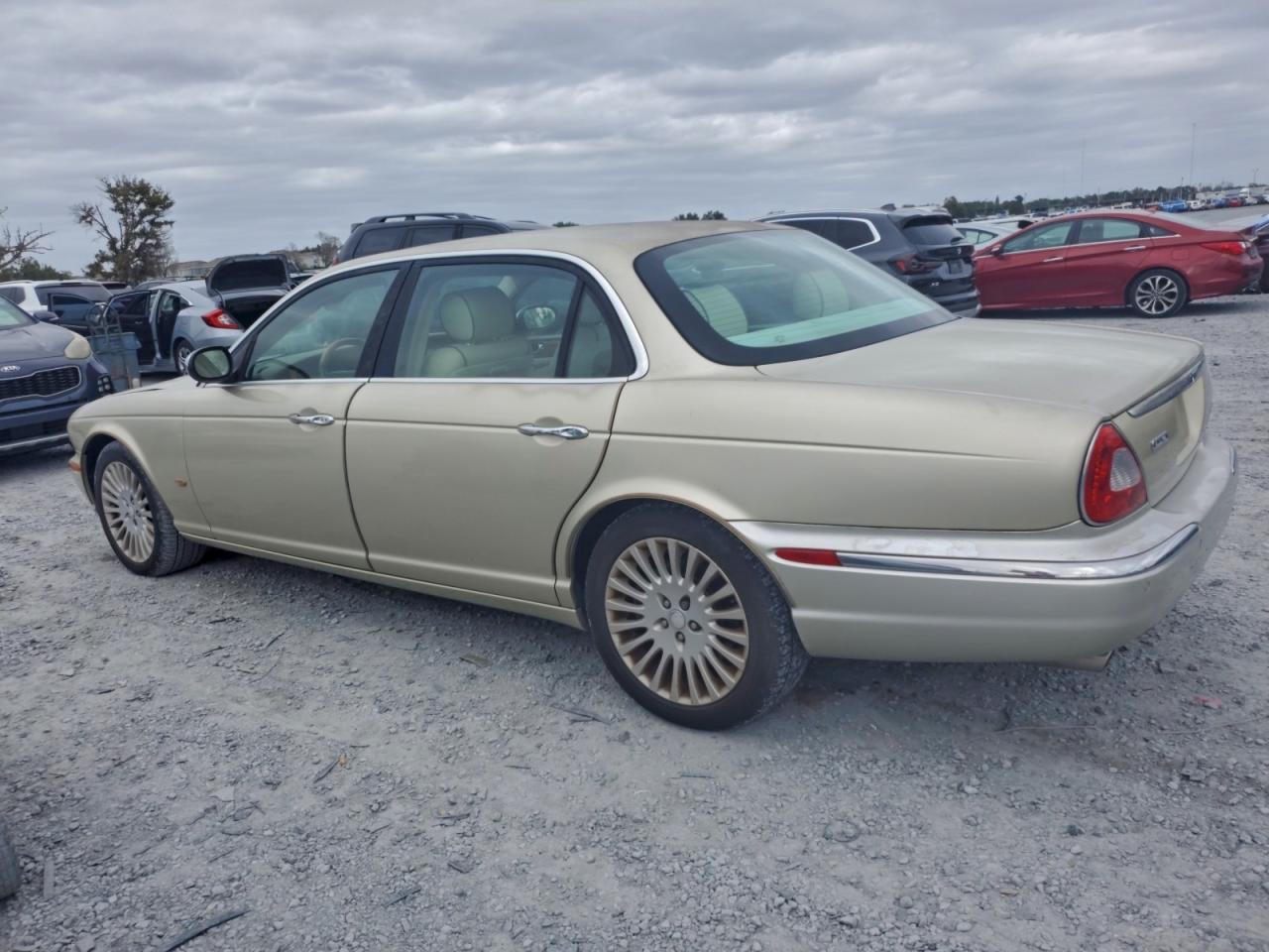 Lot #3315892160 2007 JAGUAR VANDENPLAS