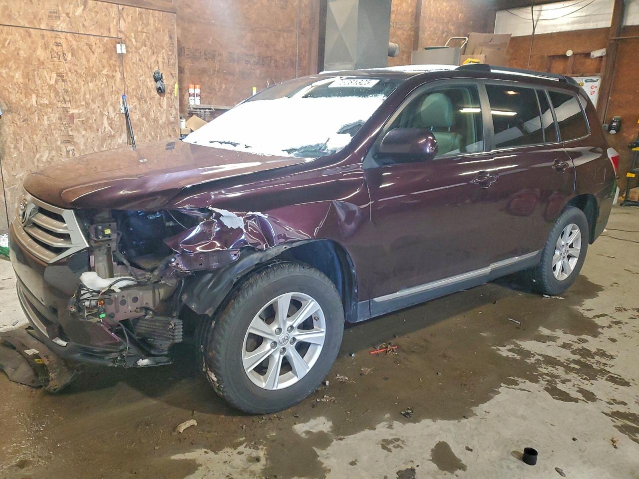 TOYOTA HIGHLANDER BASE