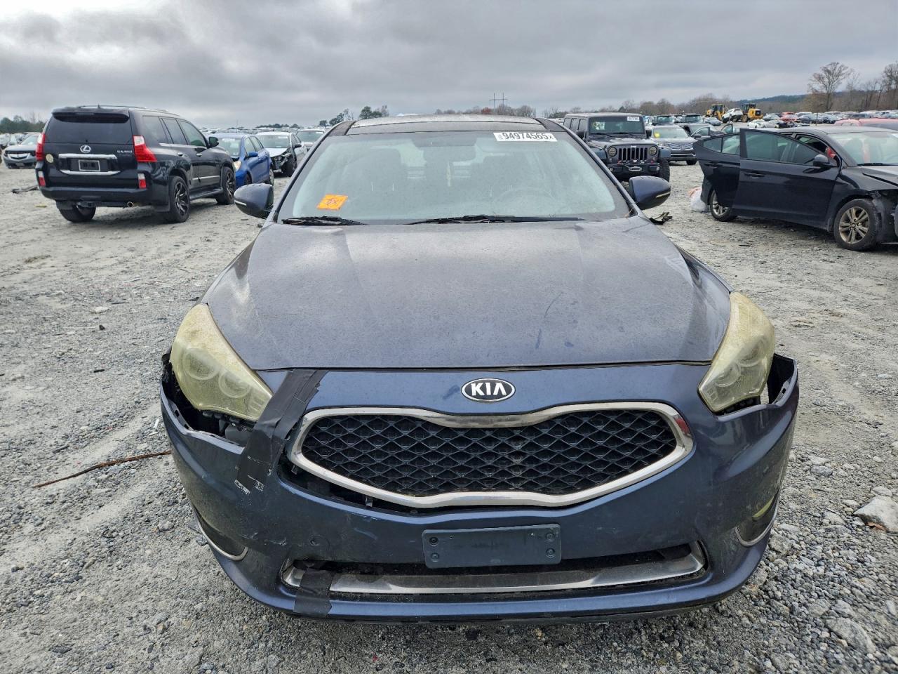 KIA CADENZA PREMIUM