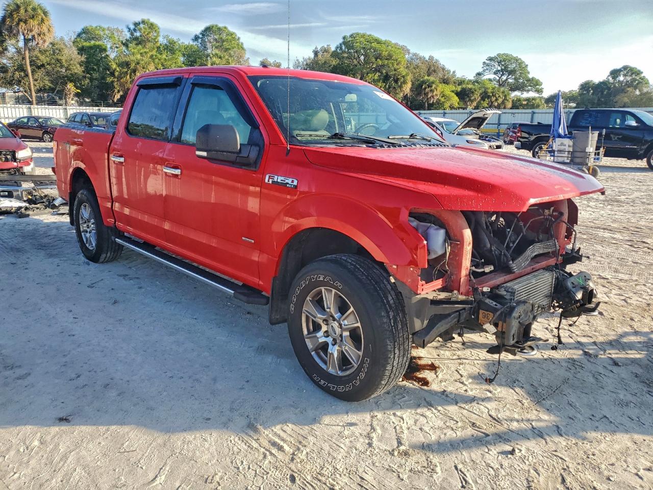 FORD F-150 SUPERCREW