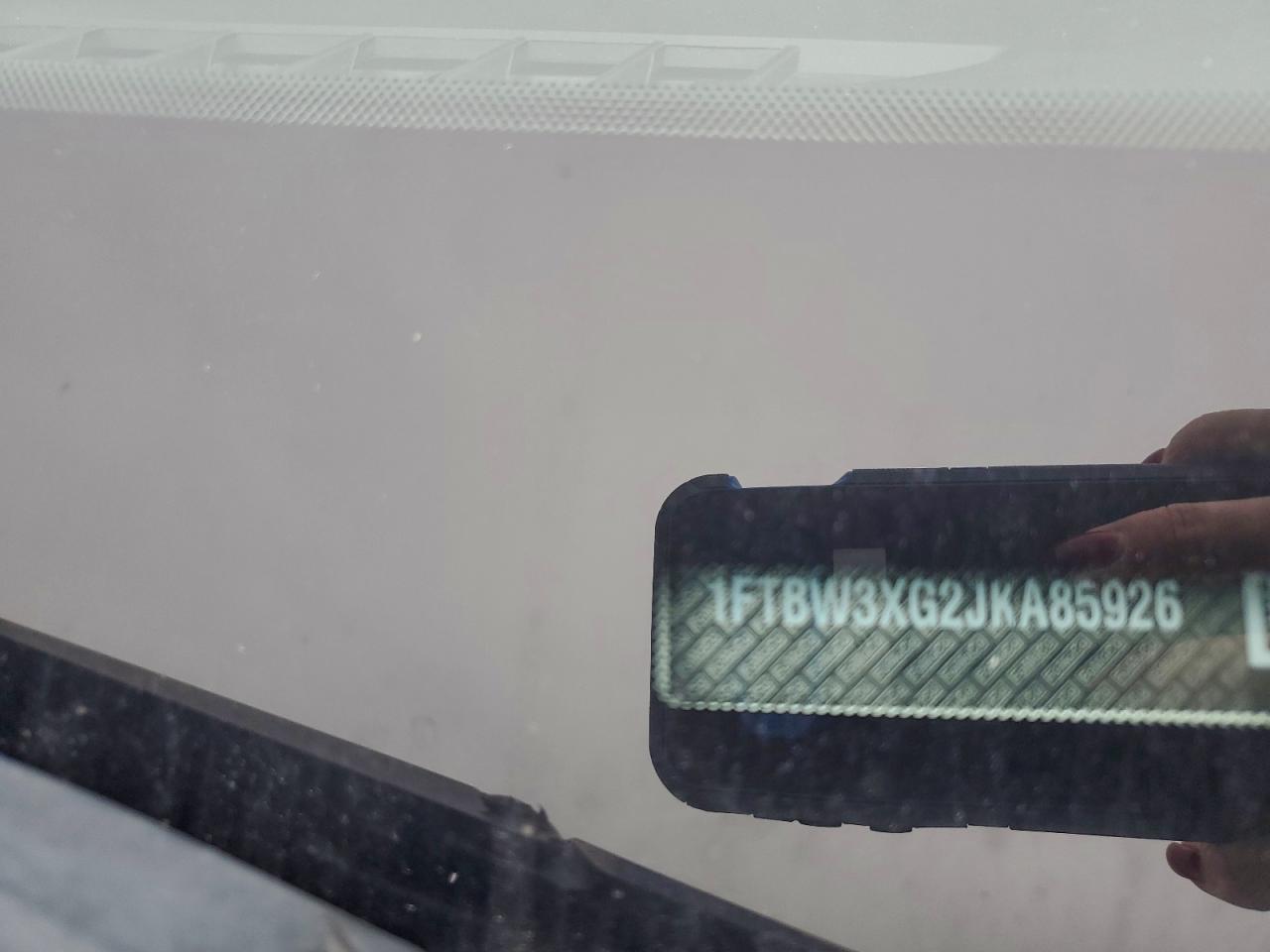 Lot #3302811895 2018 FORD TRANSIT T-