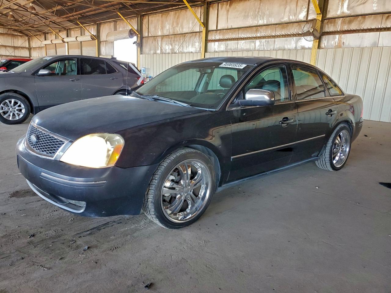 Lot #3311799207 2006 FORD FIVE HUNDR