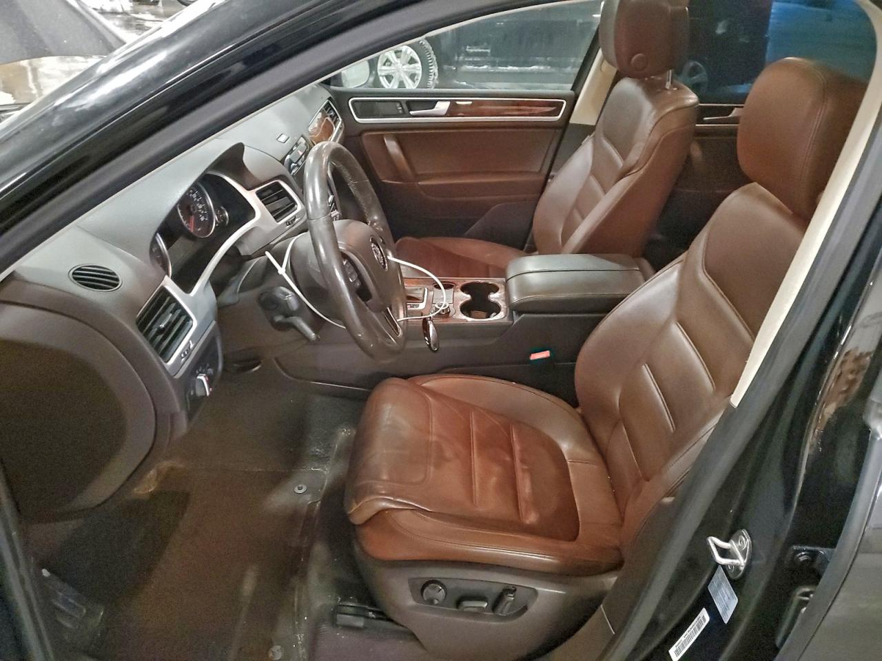 VOLKSWAGEN TOUAREG V6