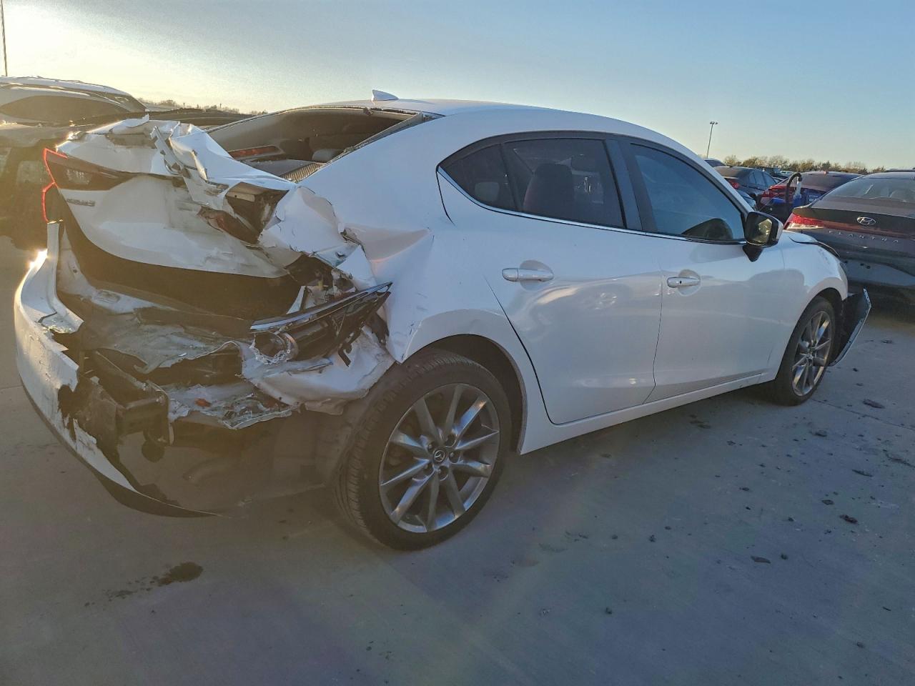 Lot #3311725237 2018 MAZDA 3 GRAND TO