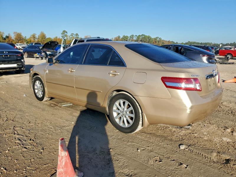 2011 TOYOTA CAMRY SE #3316034307