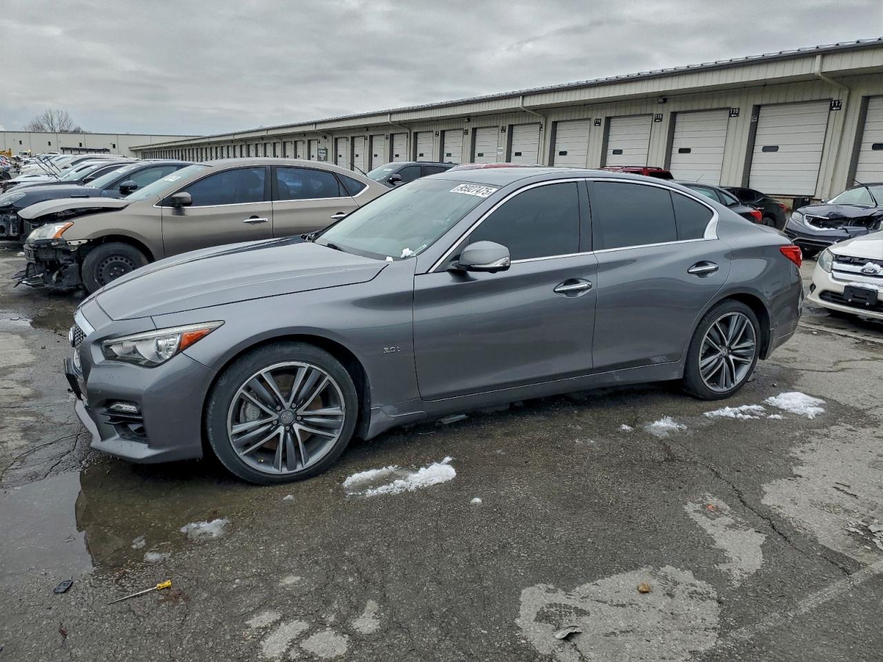 INFINITI Q50 PREMIUM