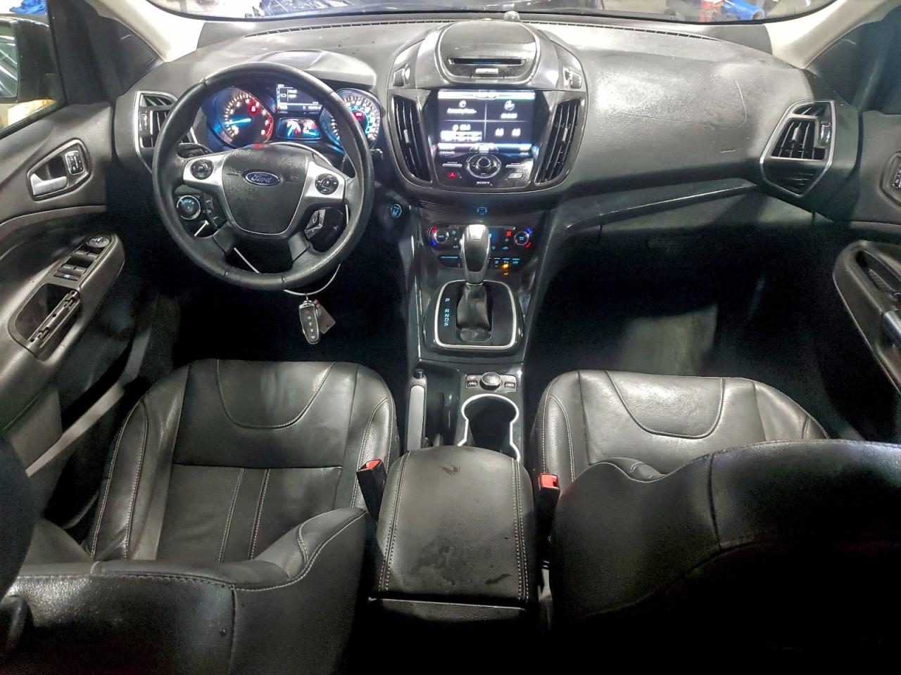 FORD ESCAPE TITANIUM