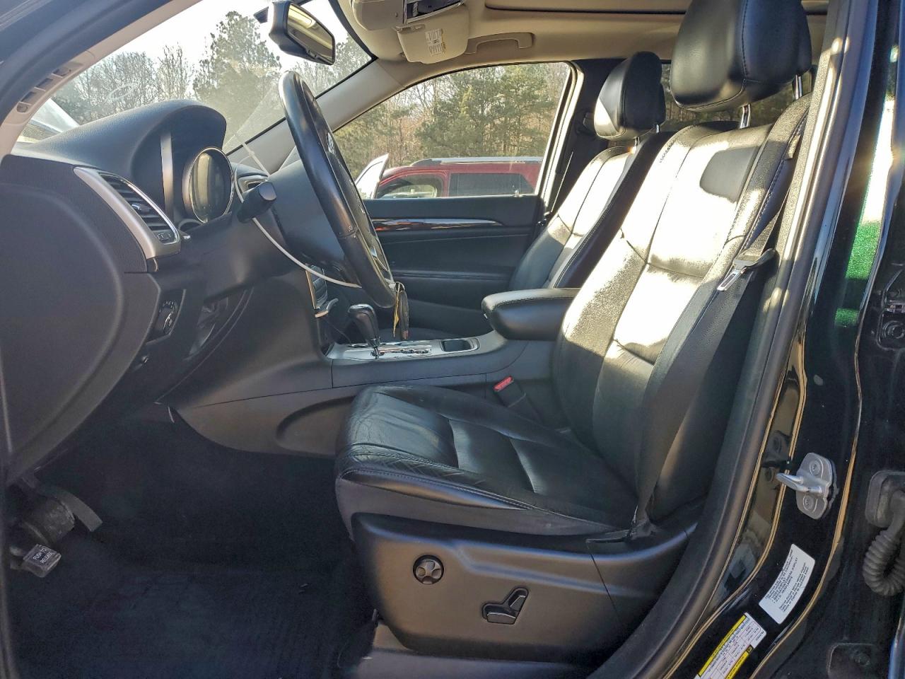 JEEP GRAND CHEROKEE LAREDO