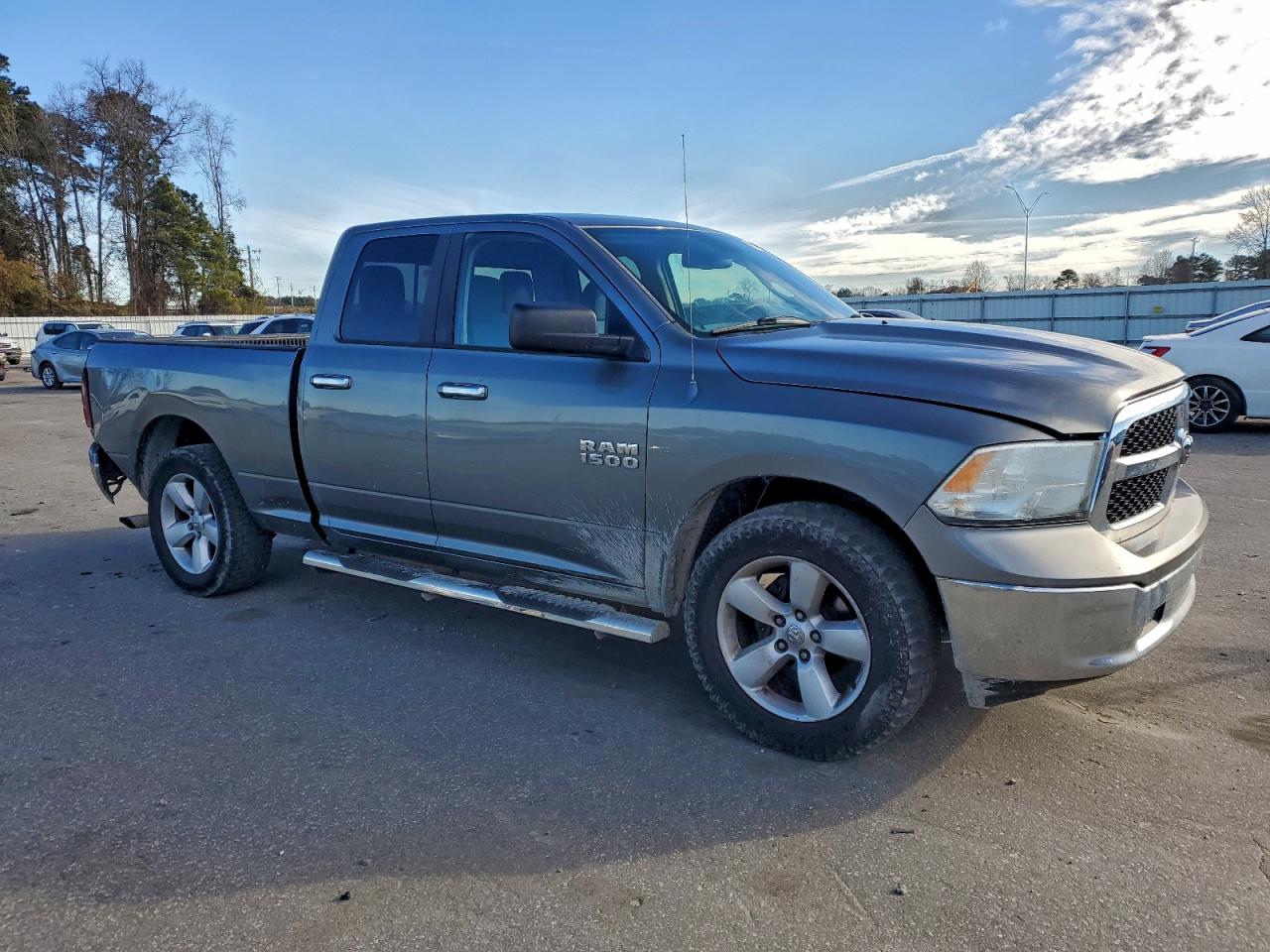 RAM 1500 SLT